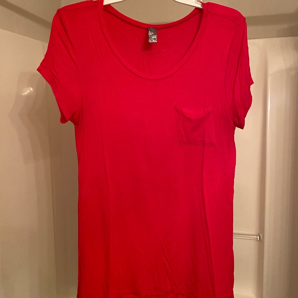 Women’s tee shirt